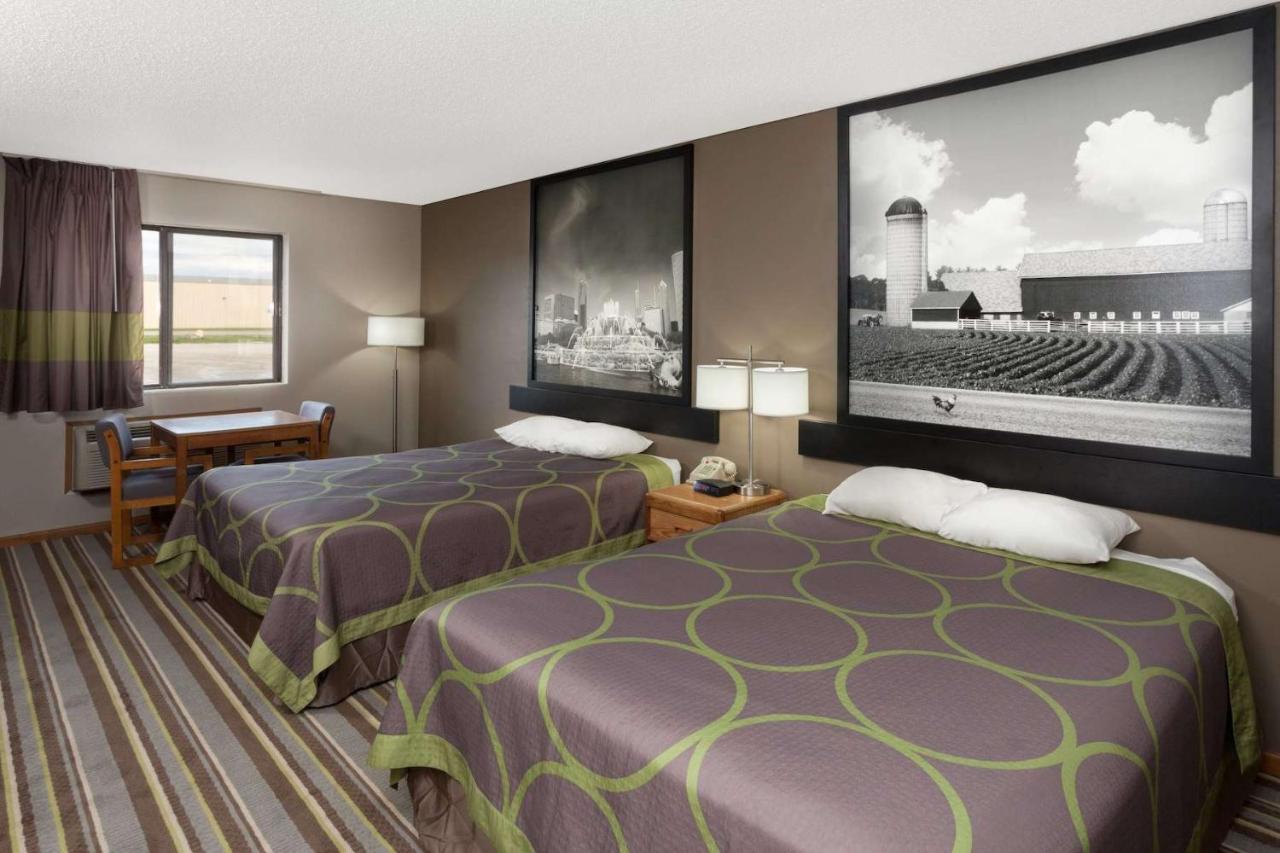 Hotel Super 8 By Wyndham Watseka Exteriér fotografie